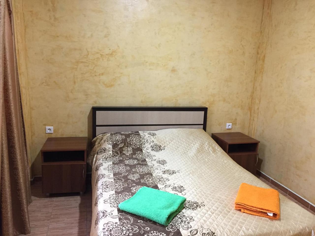 Dionisy Guest House Pitsunda Exterior foto